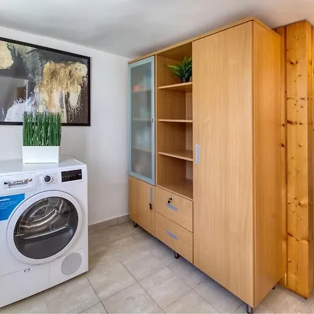 Holiday home House Breeze - Premantura, 4 Bedroom House With Pool, Jacuzzi, Sauna And Gaming *