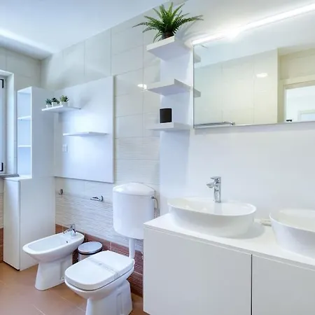 Holiday home House Breeze - Premantura, 4 Bedroom House With Pool, Jacuzzi, Sauna And Gaming Premantura