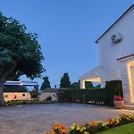 House Breeze - Premantura, 4 Bedroom House With Pool, Jacuzzi, Sauna And Gaming *